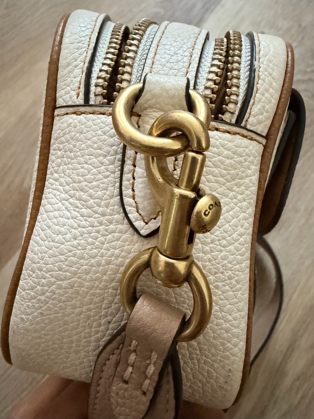 Coach Pebbled Leather Camera Bag in Cream Chalk - Picture 9 of 11